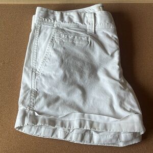 Old Navy White Bermuda Shorts Lightweight Cotton Blend